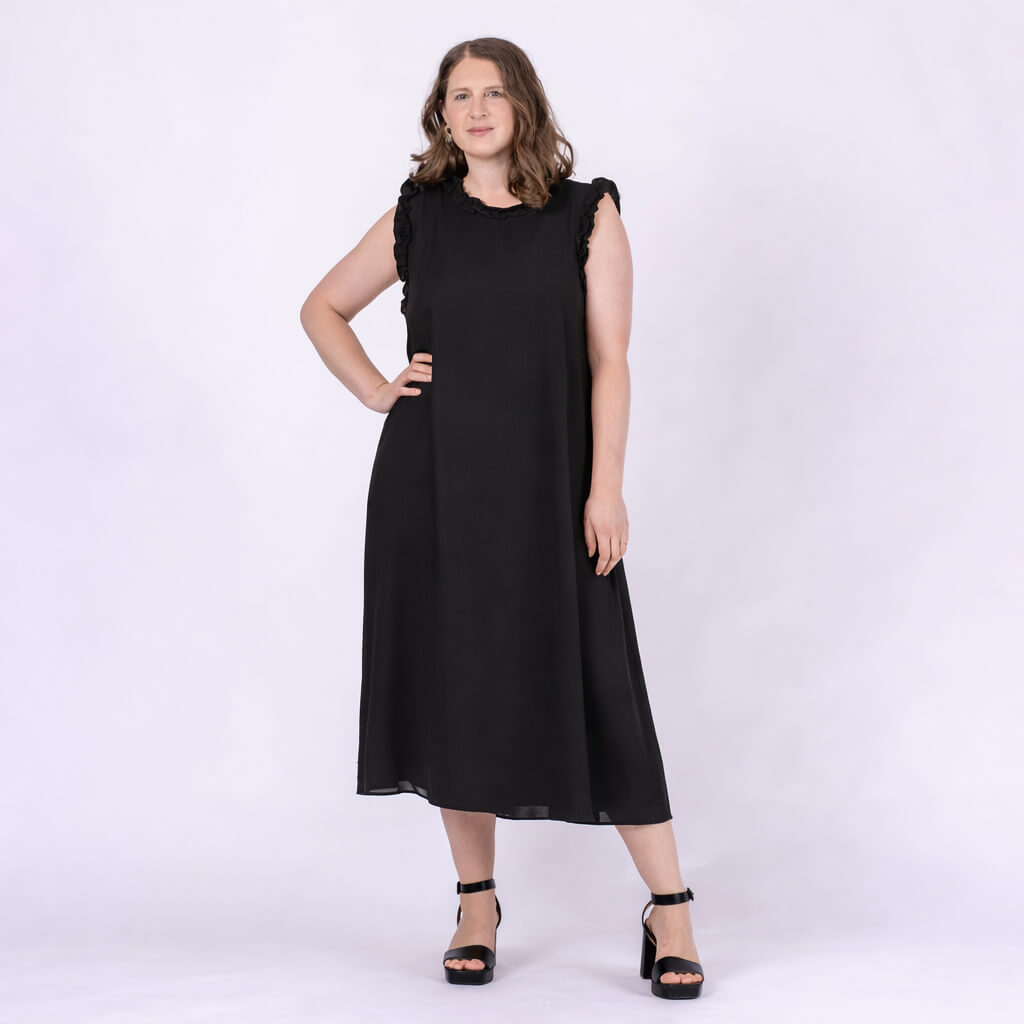 black sleeveless dress for events
