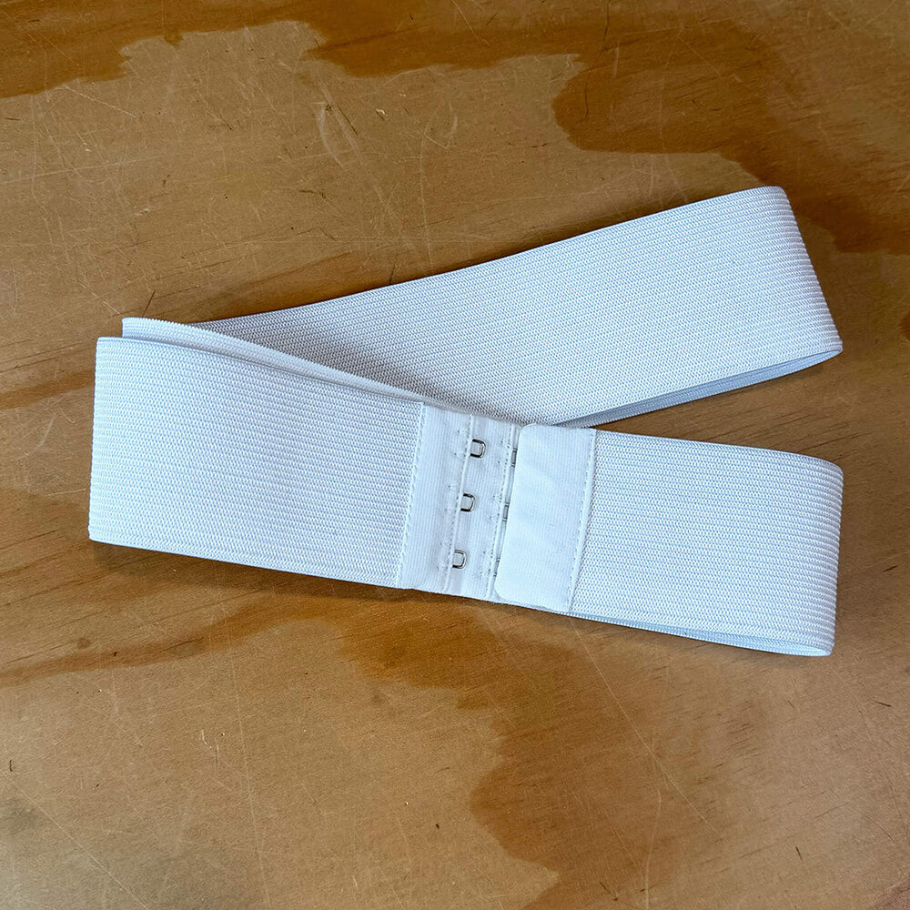 styling band for adjusting outfits