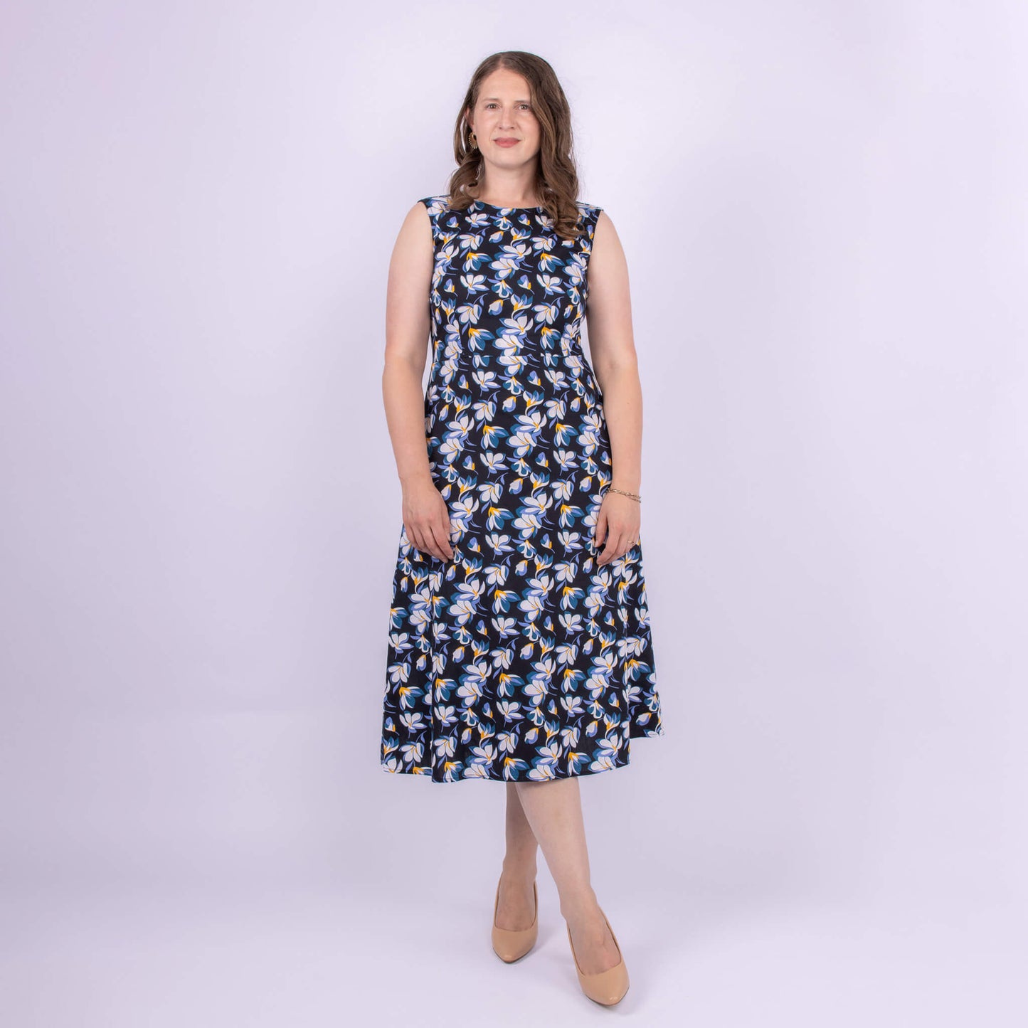 womens midi length sleeveless dress